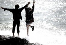一个人害怕孤独，两个人害怕辜负。 -清新范(Qxfun.com)