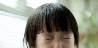 据说：你梦到了一个人，是因为那个人在想你。